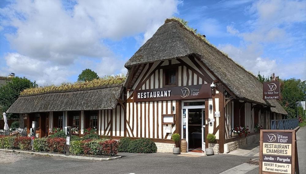 Auberge Du Vieux Tour Le Manoir Canapville  ภายนอก รูปภาพ